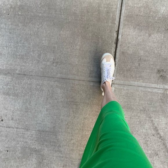 Meet your Posher, Talk of the Townie - Picture 1 of 2